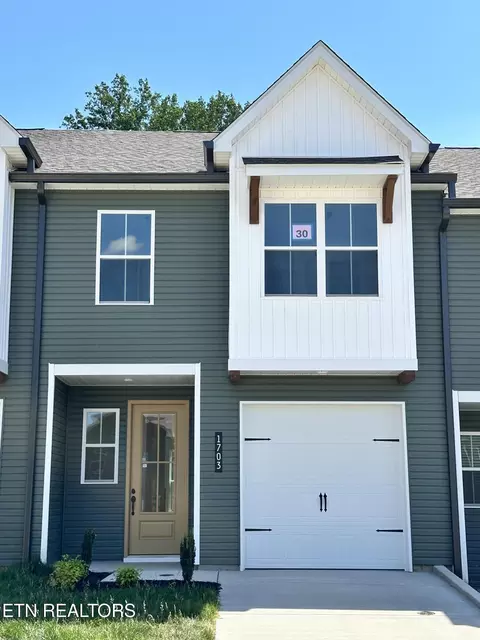 1703 Lateglow Way, Knoxville, TN 37931