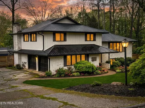 Exterior - 7947 Cranley Rd, Powell, TN 37849 photo 2 of 8