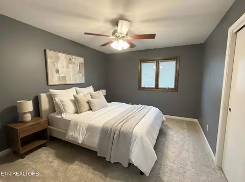 Bedroom - 7947 Cranley Rd, Powell, TN 37849 photo 3 of 3