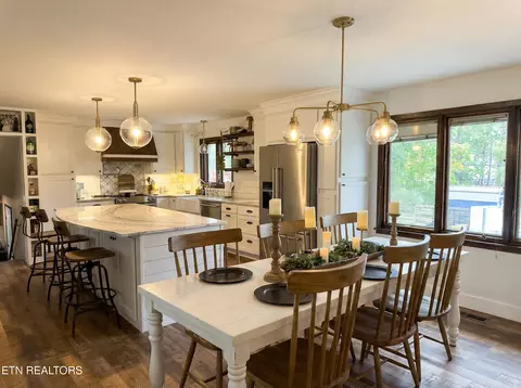 Kitchen - 7947 Cranley Rd, Powell, TN 37849 photo 4 of 6
