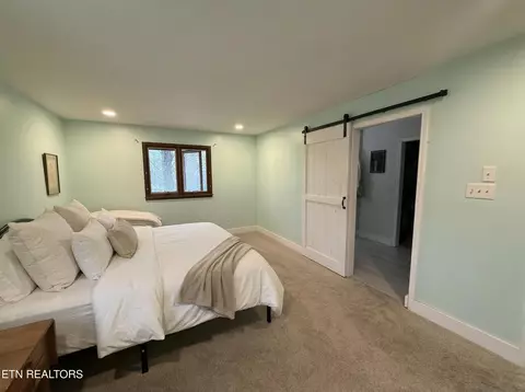 Bedroom - 7947 Cranley Rd, Powell, TN 37849 photo 1 of 3