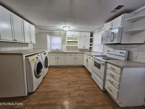 Other - 125 Dexter Dr, Ewing, VA 24248 photo 2 of 3