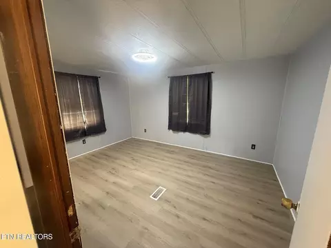 5908 Bernie Cir, Talbott, TN 37877 photo 4