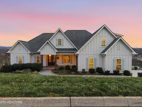 3751 Shipwatch Ln, Knoxville, TN 37920
