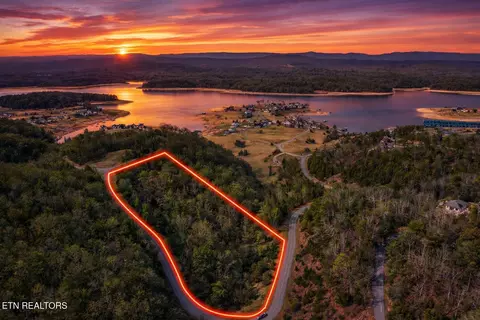 Russell Brothers Rd, Sharps Chapel, TN 37866