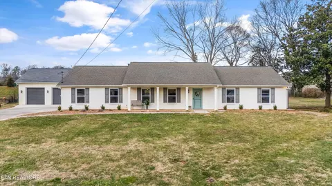 827 Plainfield Rd, Knoxville, TN 37923
