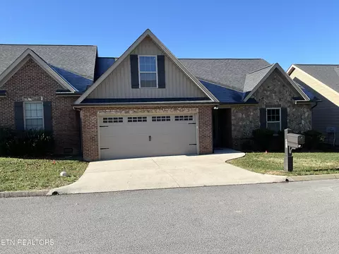 241 Stonefield Dr, Harrogate, TN 37752