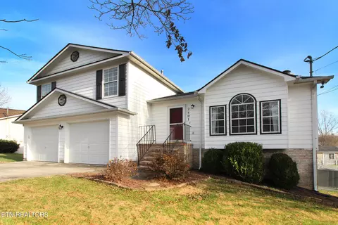 2401 Bainbridge Way, Powell, TN 37849