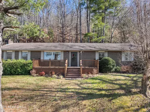 691 Barclay Ln, Jellico, TN 37762