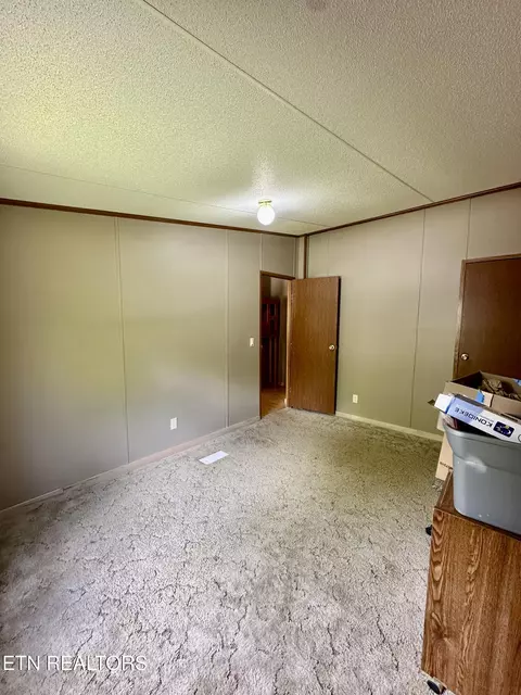 Bedroom - 179 Human Dr, Lancing, TN 37770 photo 2 of 4