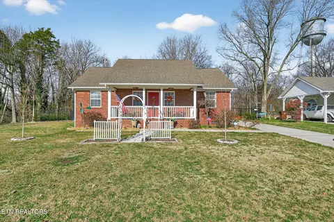 314 W Walnut St, Madisonville, TN 37354