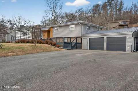 308 Sanford Ave, Clinton, TN 37716