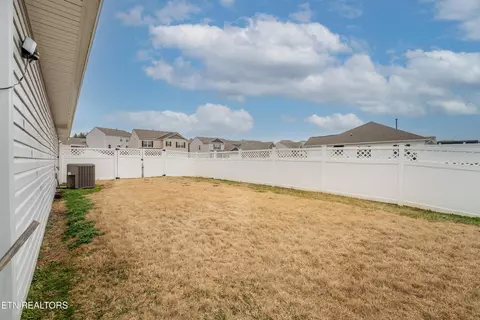 Exterior - 605 Clay Dr, Talbott, TN 37877 photo 2 of 2