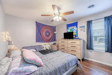 Bedroom - 605 Clay Dr, Talbott, TN 37877 photo 5 of 6