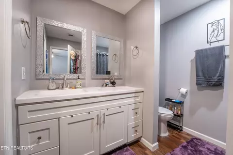 Bath - 605 Clay Dr, Talbott, TN 37877 photo 1 of 2