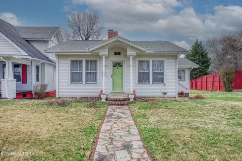 2009 Fairmont Blvd, Knoxville, TN 37917