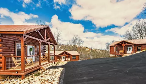 921 Statham Way, Gatlinburg, TN 37738