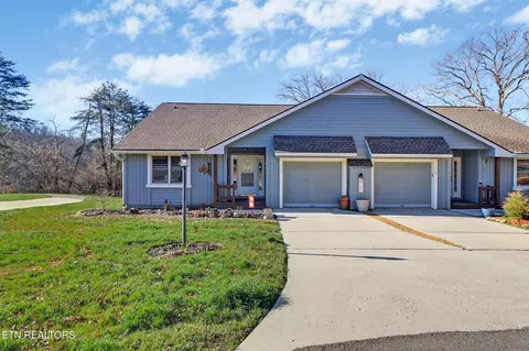 182 River Run Dr, Crossville, TN 38555
