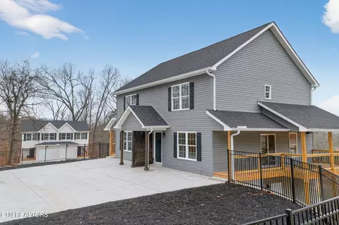 357 Beechwood Ln, Clinton, TN 37716