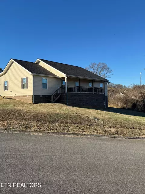 129 Ambernic Way, Sweetwater, TN 37874