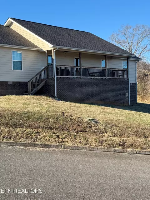 129 Ambernic Way, Sweetwater, TN 37874