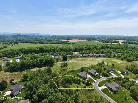 280 Walelu Tr, Vonore, TN 37885