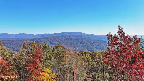 4951 Look Rock Crest Dr, Maryville, TN 37803