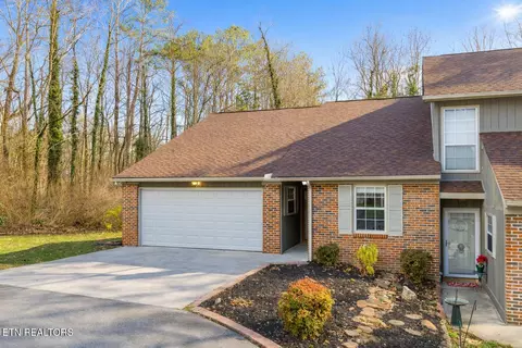 213 Camelot Ct, Knoxville, TN 37922