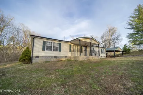 10423 Slemp Rd, Kodak, TN 37764
