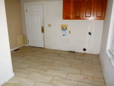 Entry Way - 892 Norris Rd, Clarkrange, TN 38553 photo 2 of 2