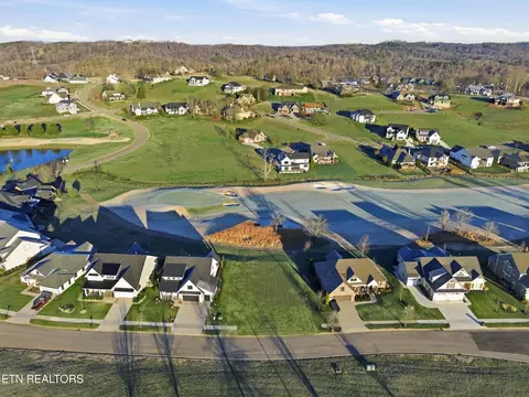3567 Old Club Rd, Loudon, TN 37774