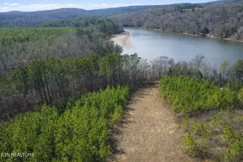 Saddleback Dr, Vonore, TN 37885 photo 2