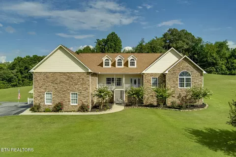 512 Caney Creek Rd, Harriman, TN 37748