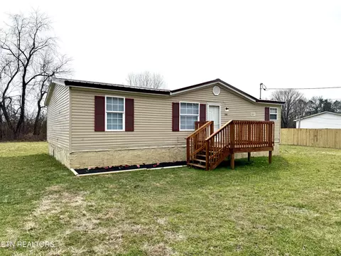 Exterior - 328 2nd St, Corryton, TN 37721 photo 5 of 5