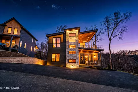 1150 Reedmont Way, Sevierville, TN 37876