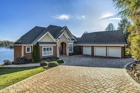 204 Tuscarora Ln, Loudon, TN 37774