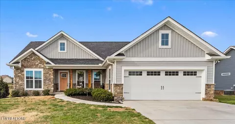 2883 Alden Glenn Ct, Sevierville, TN 37876