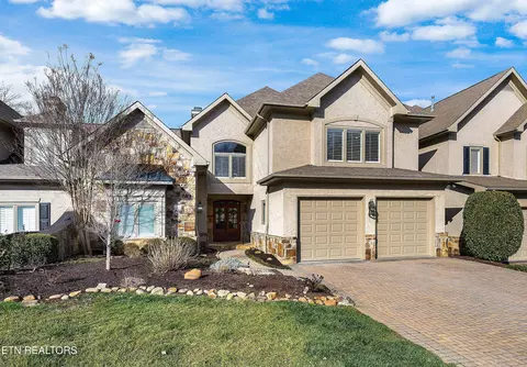 1045 Water Place Way, Knoxville, TN 37922