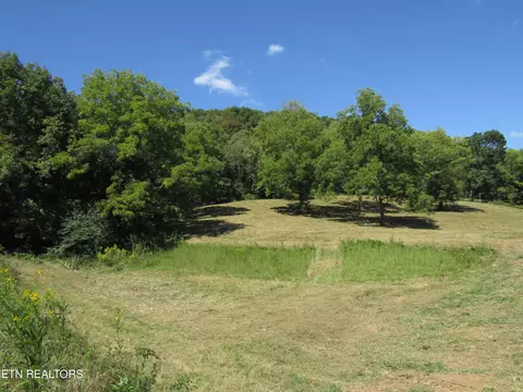 14 Ac Hartsville Rd, Lafayette, TN 37083