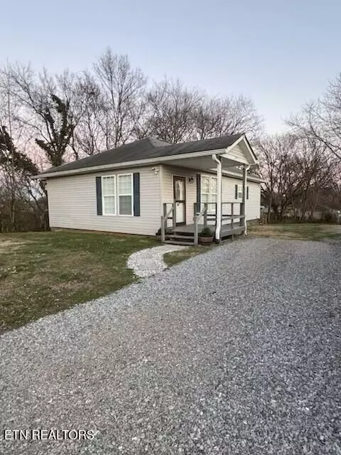 102 Pinedale St, Maryville, TN 37801