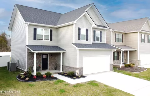 4729 Stoneyhurst Ln, Knoxville, TN 37918