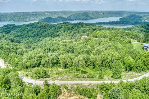 Stoney Point Rd, Byrdstown, TN 38549