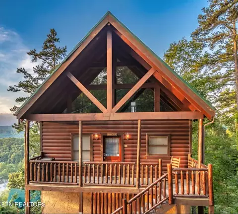 2251 Upper Middle Creek Rd #9, Sevierville, TN 37876