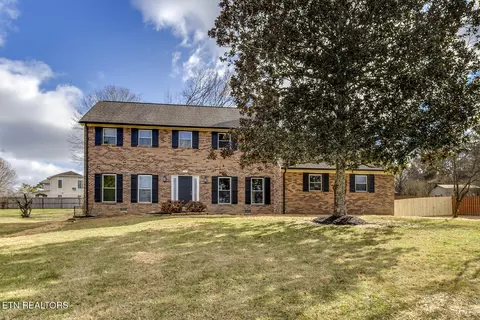 107 Carson Ln, Oak Ridge, TN 37830