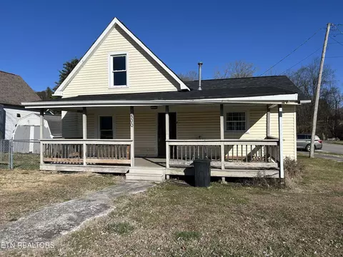 500 W Strang St, Rockwood, TN 37854