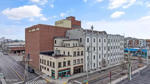 222 N Central St #309, Knoxville, TN 37917
