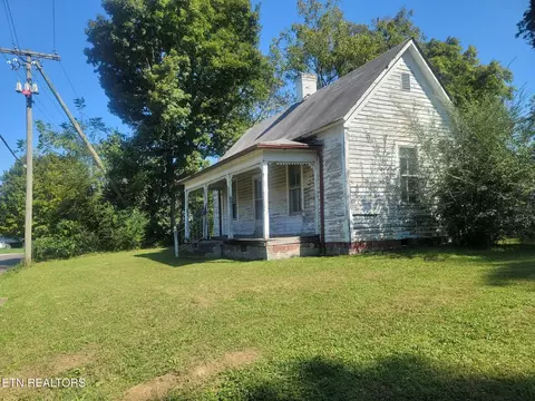 106 N Niota Rd, Englewood, TN 37329