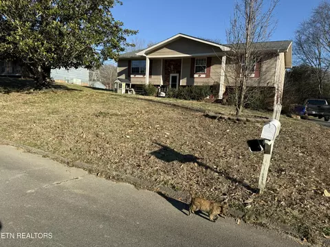 160 NE Bland Dr, Cleveland, TN 37312