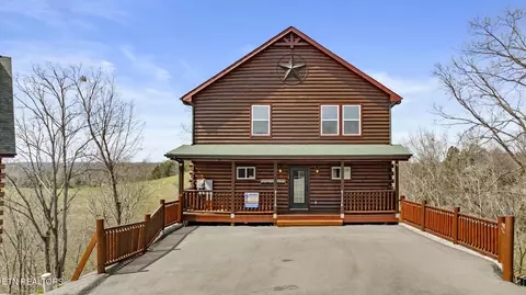 692 Stockton Dr, Sevierville, TN 37876