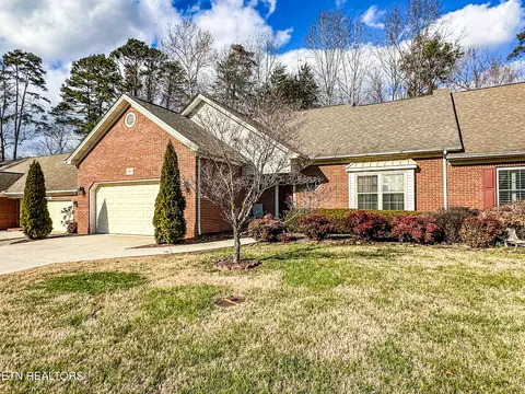 2908 Ginnbrooke Ln, Knoxville, TN 37920